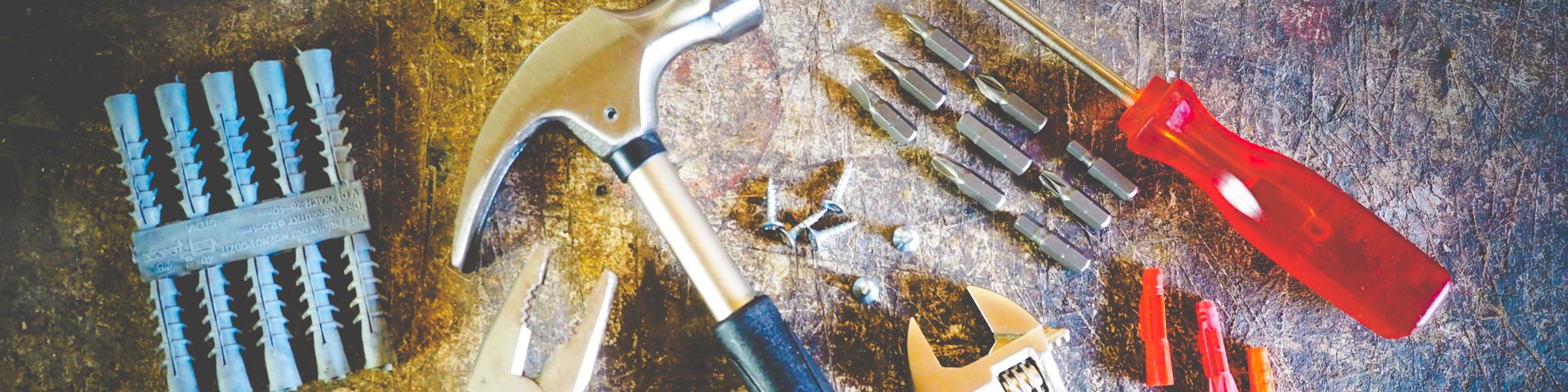 hammer-hand-tools-measuring-tape-175039.jpg